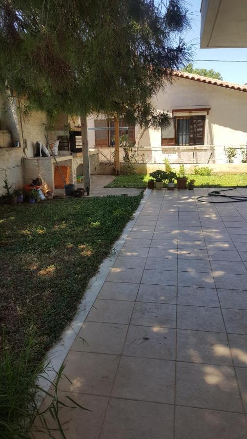 Joan'S Airport Apartment Artemida  Exterior photo